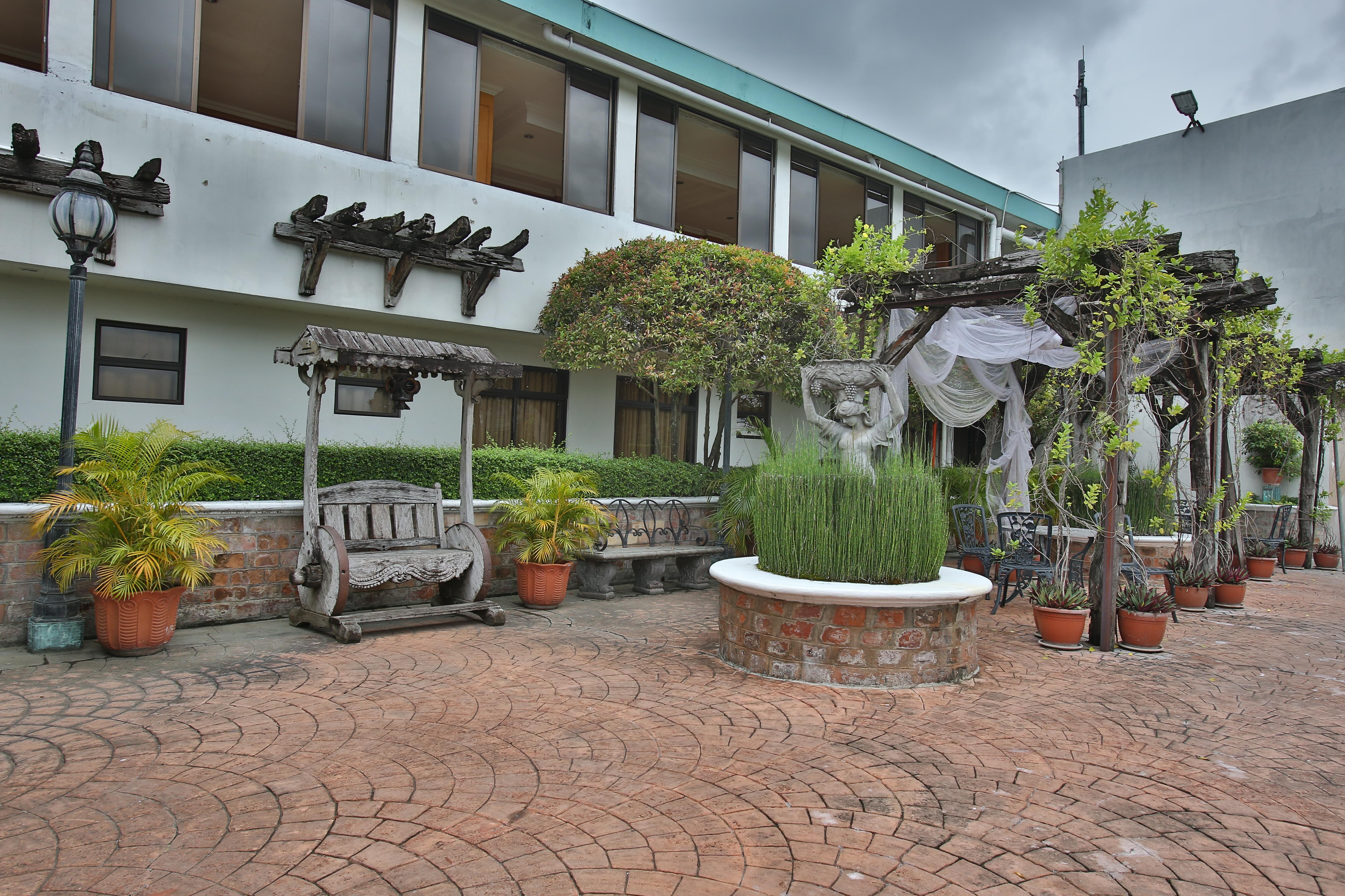 Crown Regency Residences Cebu - Quarantine Hotel Exterior photo